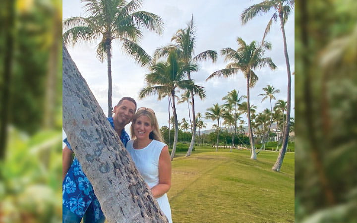 Les and Mary Ciancibello celebrating their 30th wedding anniversary in Hawaii