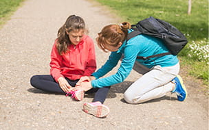 Sprains and Strains in Children: What To Do, When To Worry