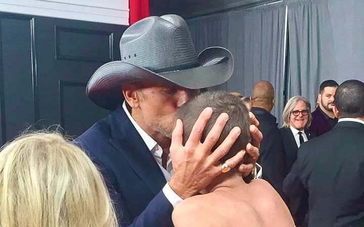 Tim McGraw embraces Jane Finley