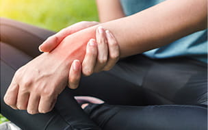 Hand Wrist Pain in Athletes