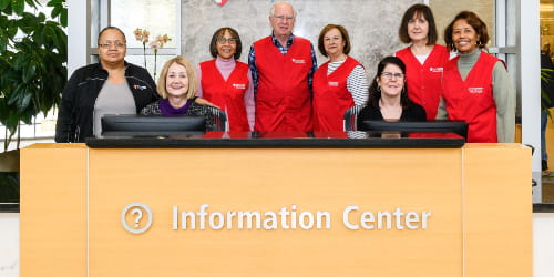 photo of UH team at the information center