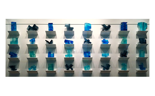 Sungsoo Kim, Rediscovery 08001, cast glass, 2011