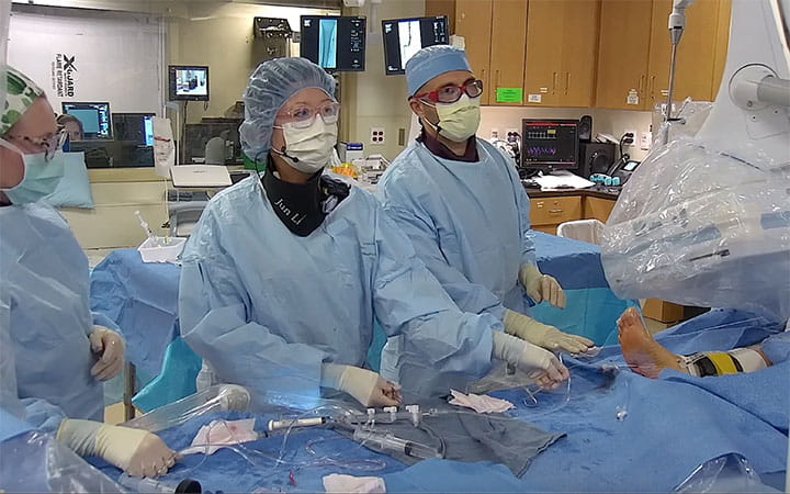 UH Harrington Heart & Vascular Institute physicians using intravascular ultrasound (IVUS) and optical coherence tomography (OCT) in endovascular interventions of the lower extremities.