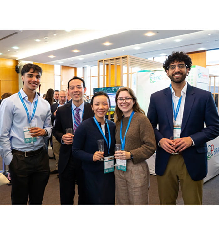 From right to left Rayyan Abid, Marlee Yancey, Kira Smith (UH orthopaedics resident), Raymond Liu, and a student from England.