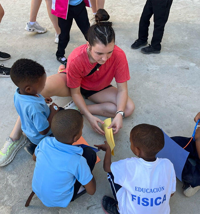 Kate Bollinger with UH HSRC Summer Scholar program in Dominican Republic 2025