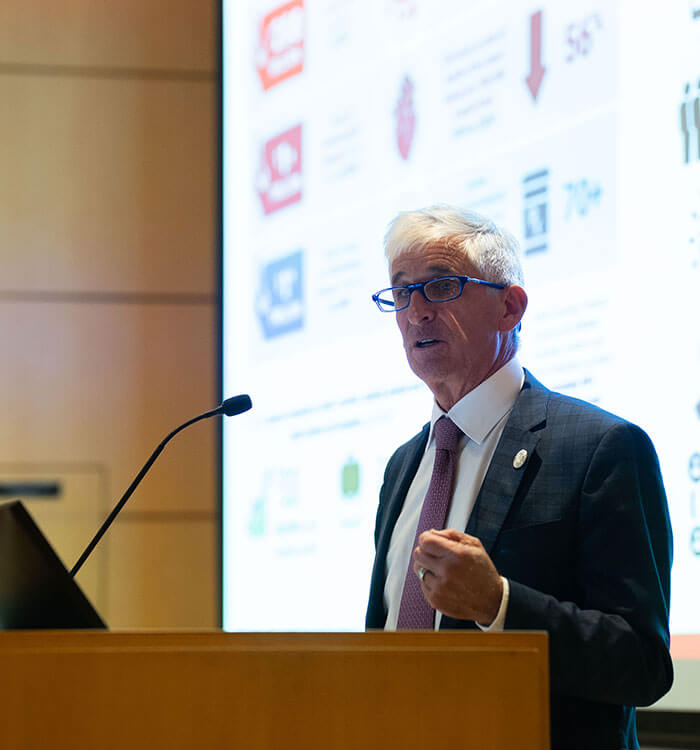 Dan Simon, MD giving the State of Research at UH 2025