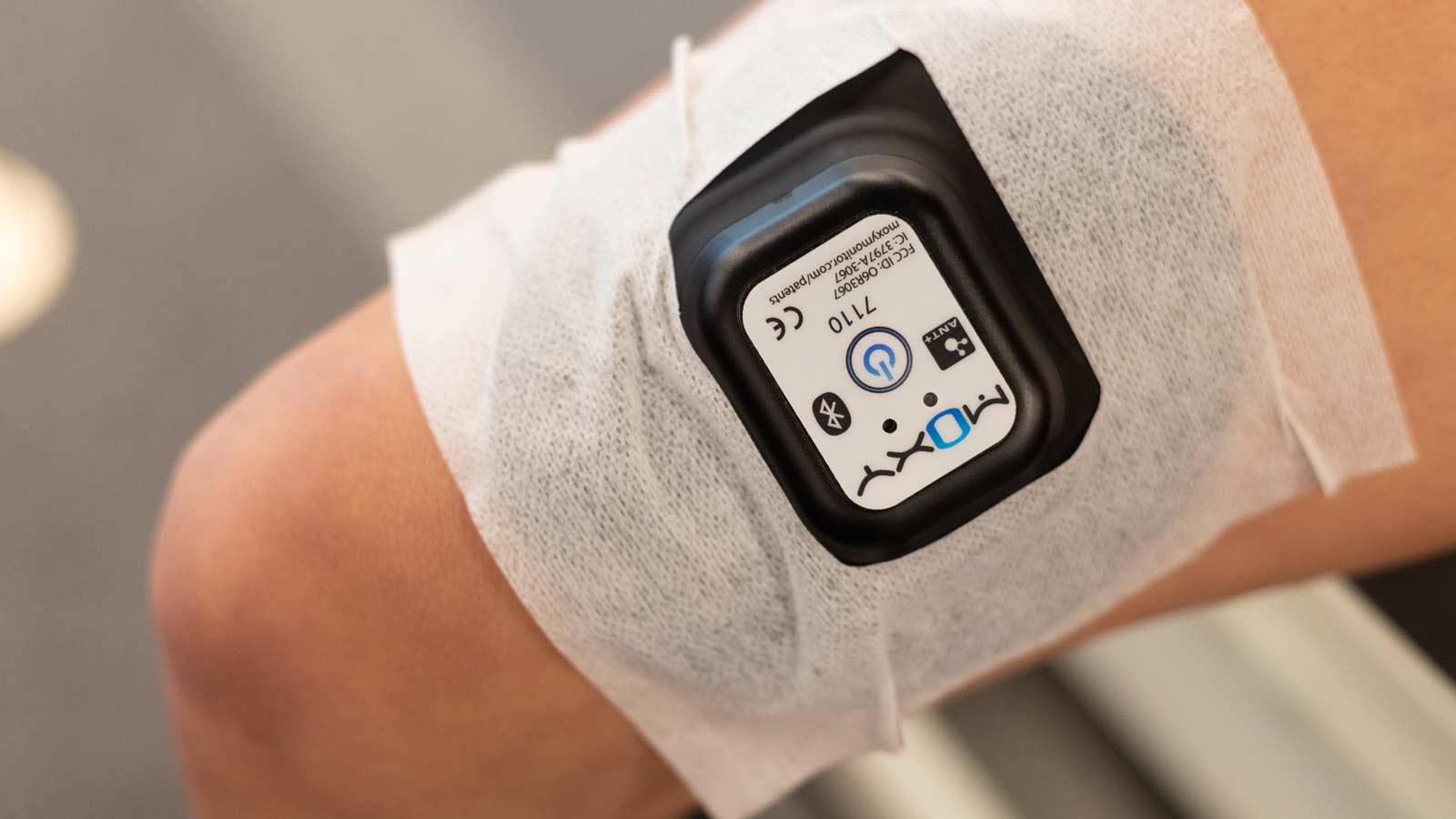 sports tech used on athlete's knee