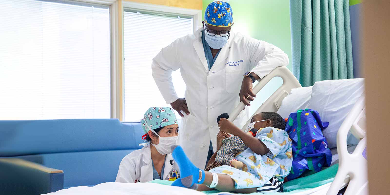 Drs. Barksdale & Woo with Patient