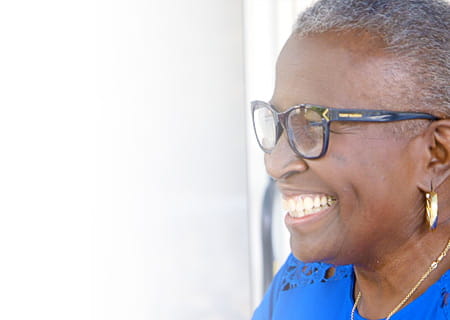 Renee Bonner speaking about her decades-long cancer journey with the team at UH Seidman Cancer Center