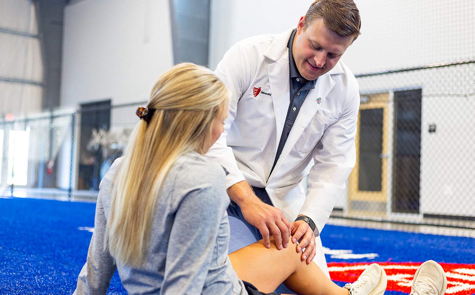 Yianni Apostolakos, MD, MPH treats a young female orthopedics patient at UH Drusinsky Sports Medicine Institute