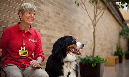 Pet Pals-volunteer and dog